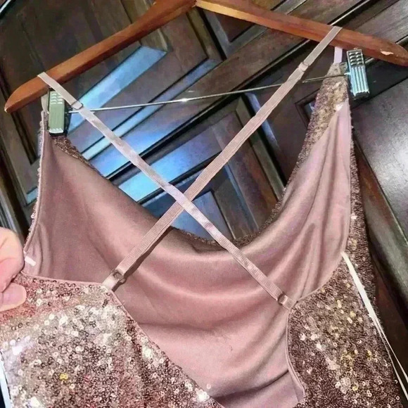 NWT!! Fashion Nova Woman’s Sequined Dress, L, Rose Gold - Picture 7 of 9